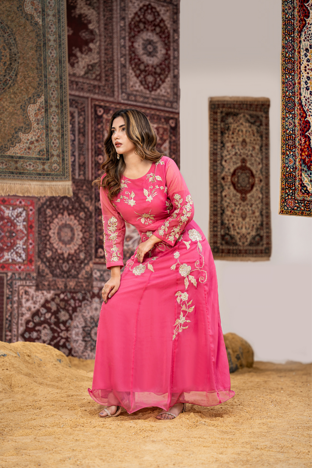 ROSÉ ÉLAN – Luxury Embroidered Pink Maxi
