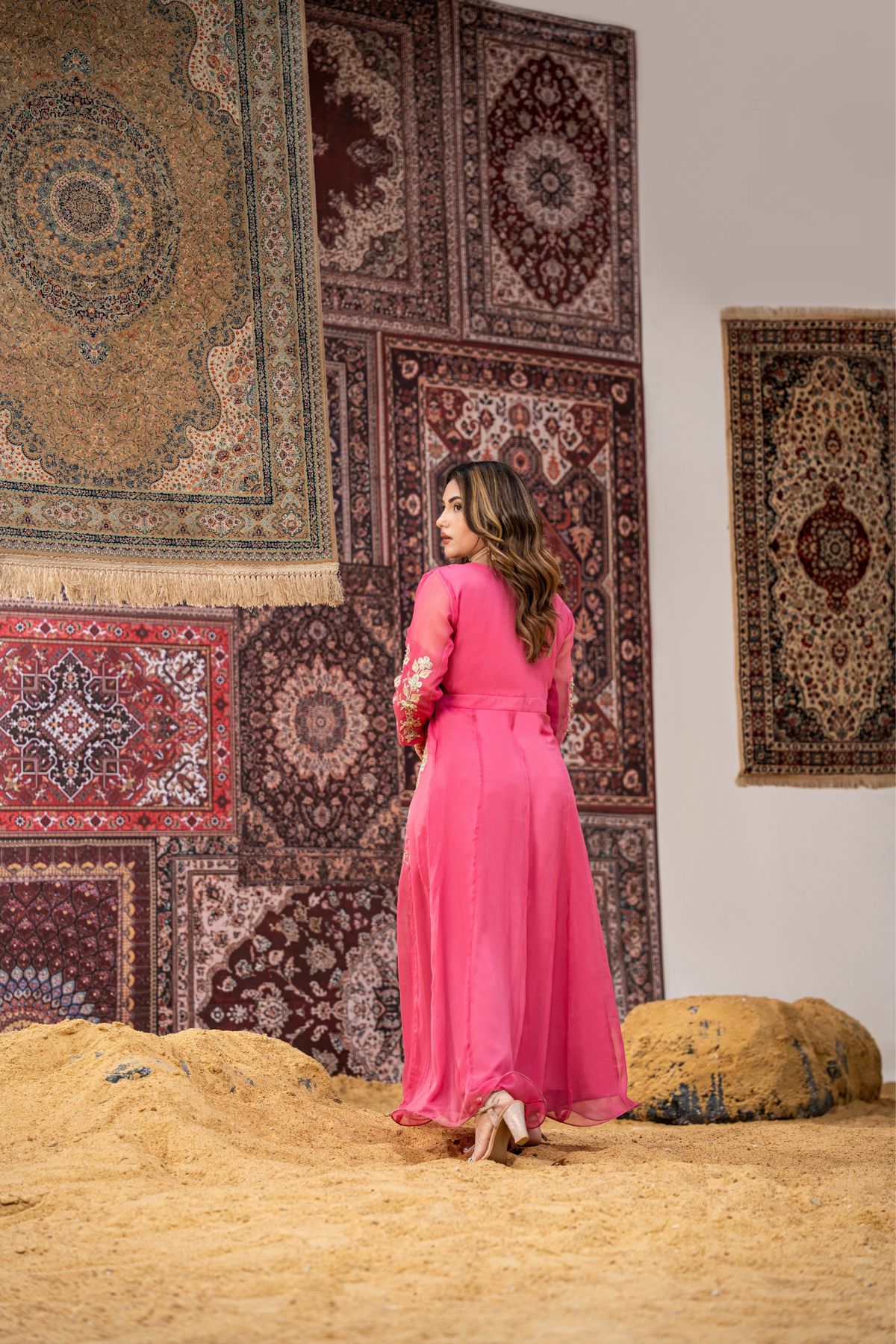 ROSÉ ÉLAN – Luxury Embroidered Pink Maxi